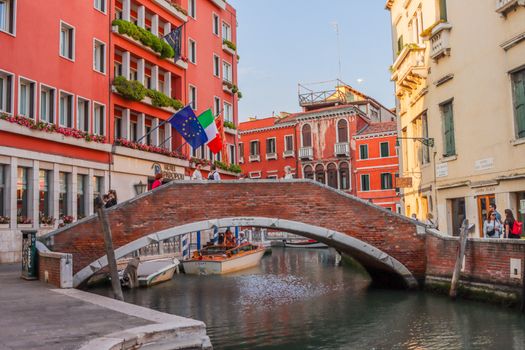 Cicchetti (Venetian tapas) crawl — Venice