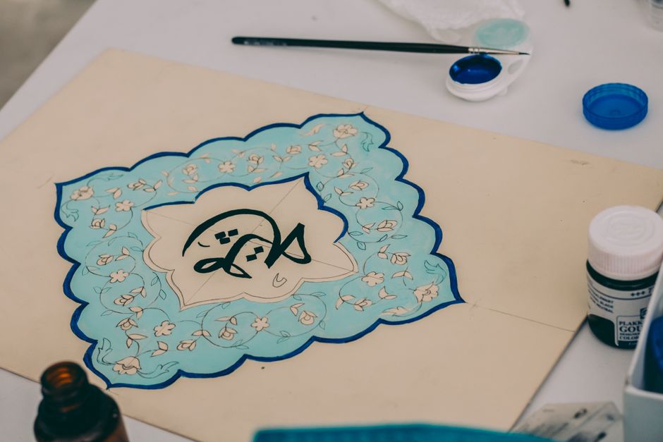 Atelier de calligraphie arménienne chez Movses Khachaturyan