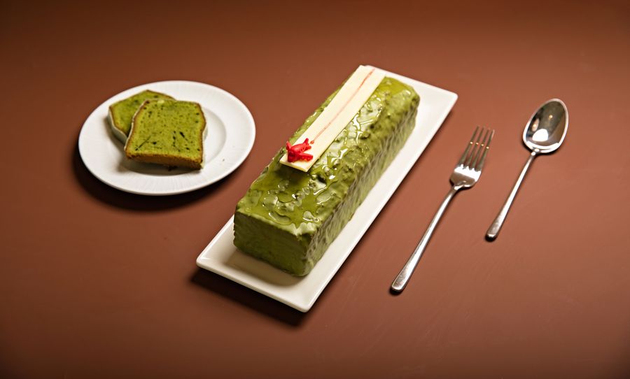 Matcha dessert presentation
