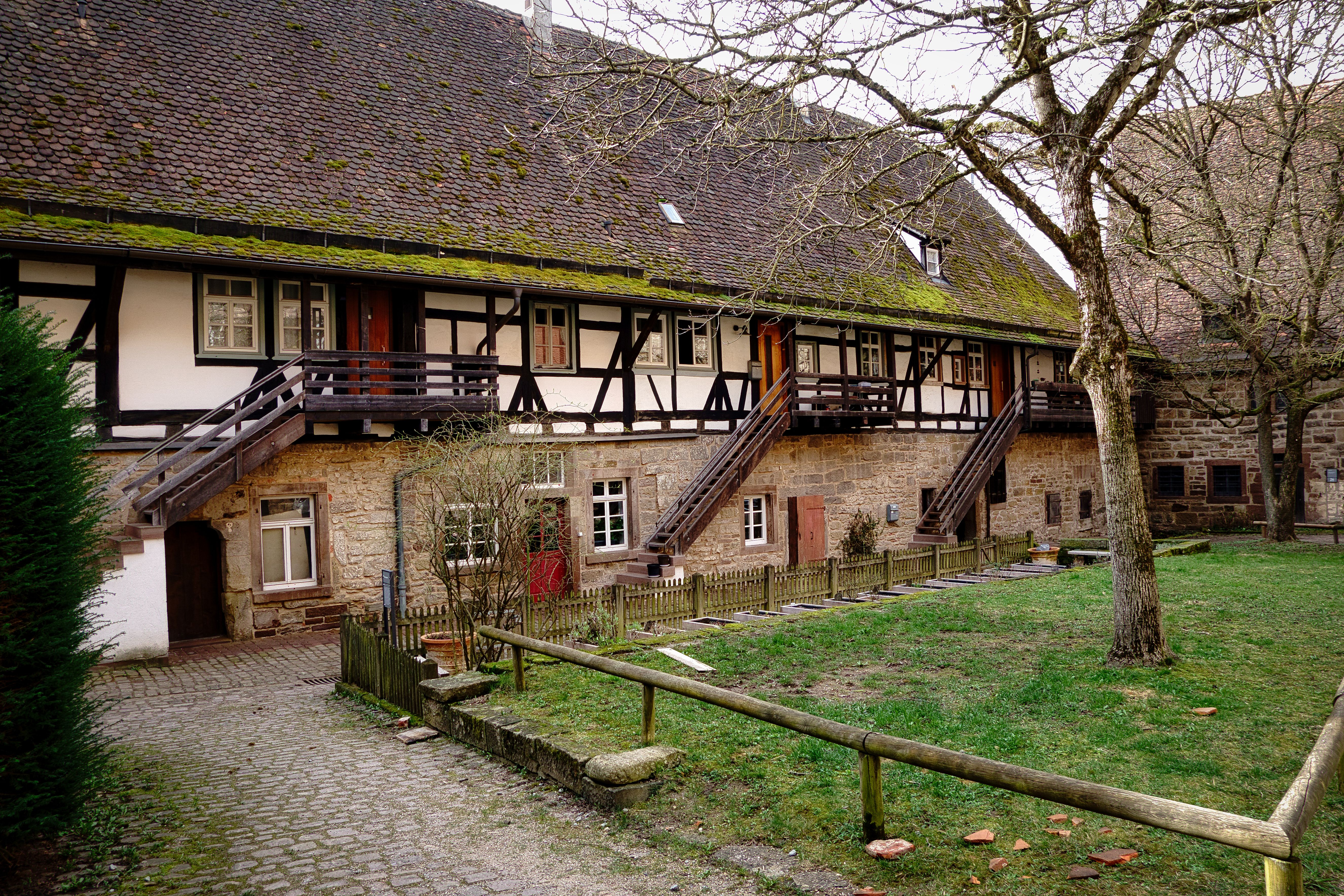 Judenhof i Muzeum SchPIRA