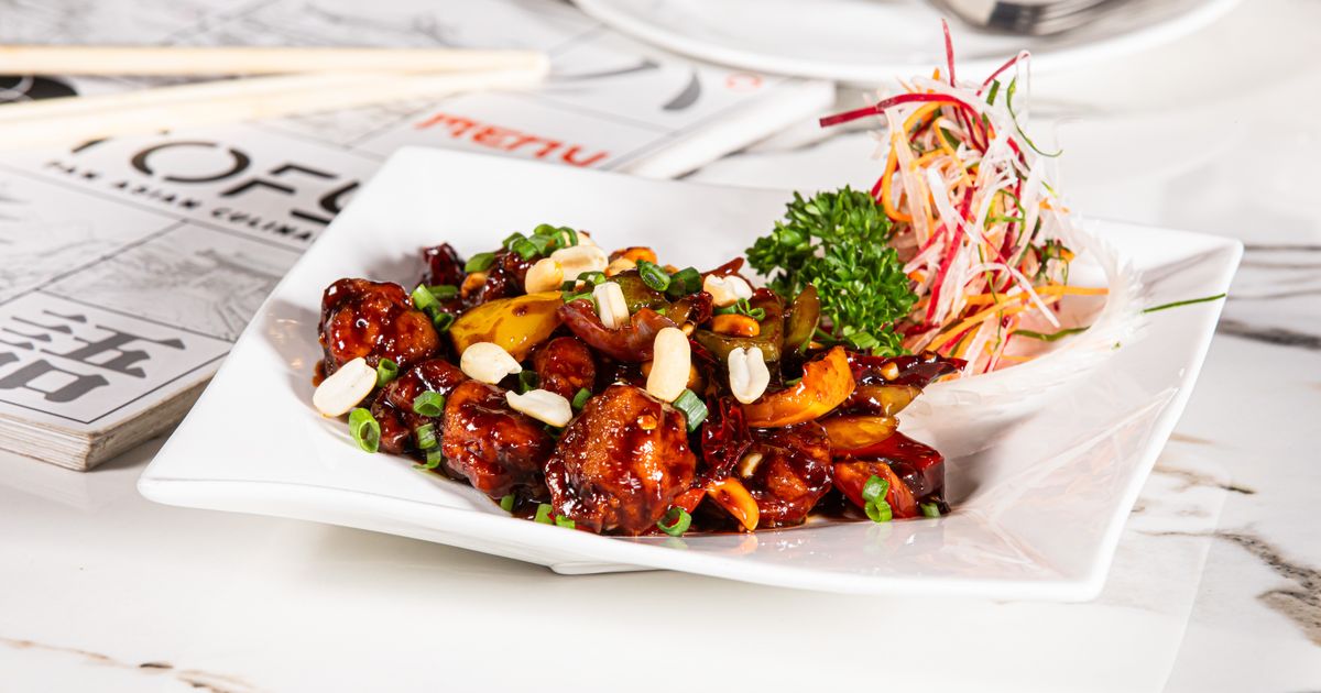 kung pao chicken recipe — glossy stir-fry with peanuts, dried chilies, and scallions