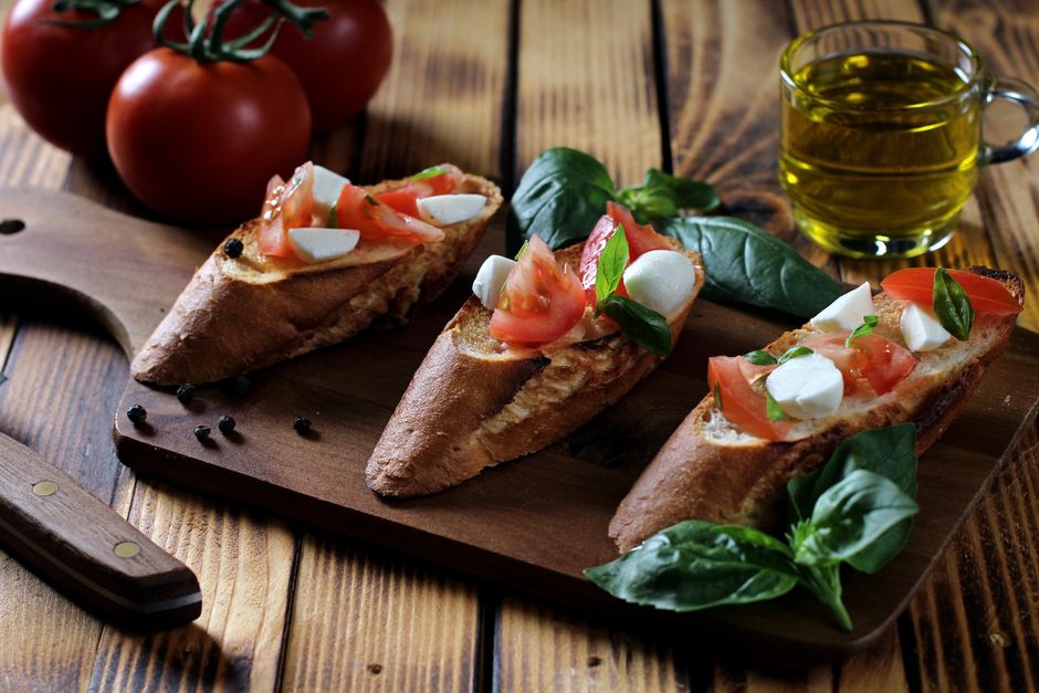 Bruschetta with tomatoes and mozzarella