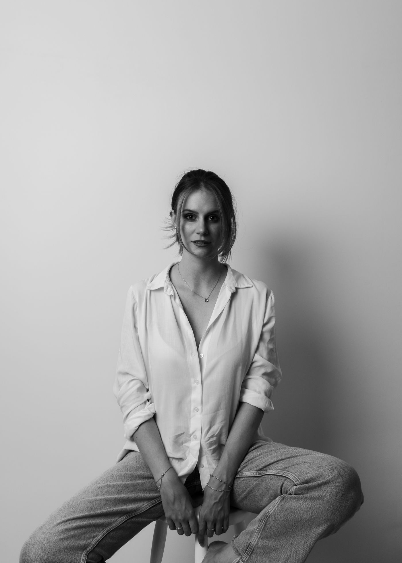 Retrato editorial de Helena Prado