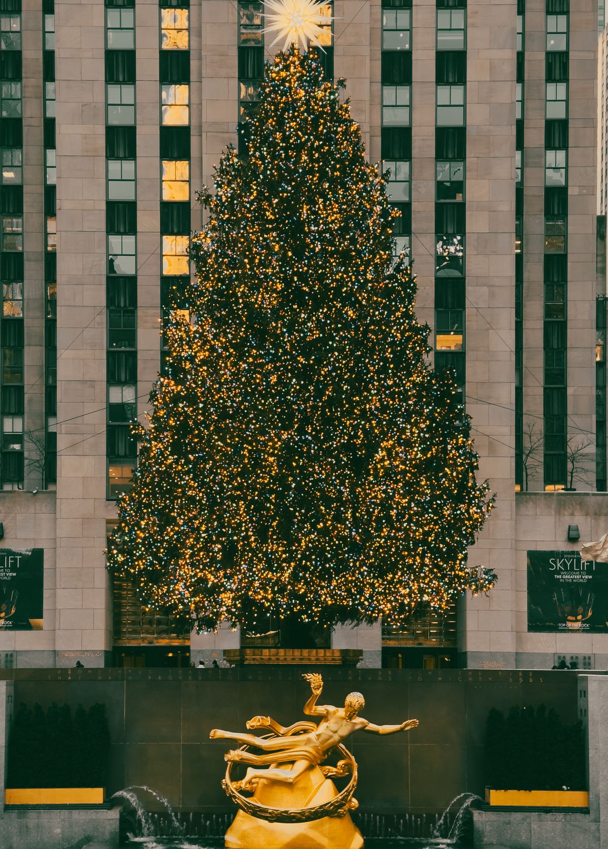 Weihnachtsbaum am Rockefeller Center in New York