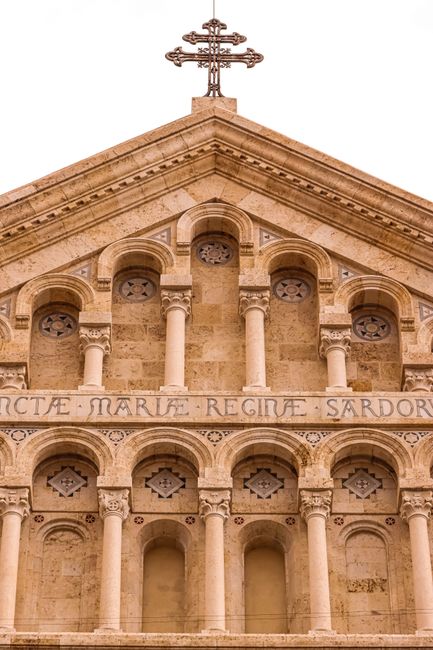 Delving into Sardinian Culture and Traditions Delving into Sardinian Culture and Traditions