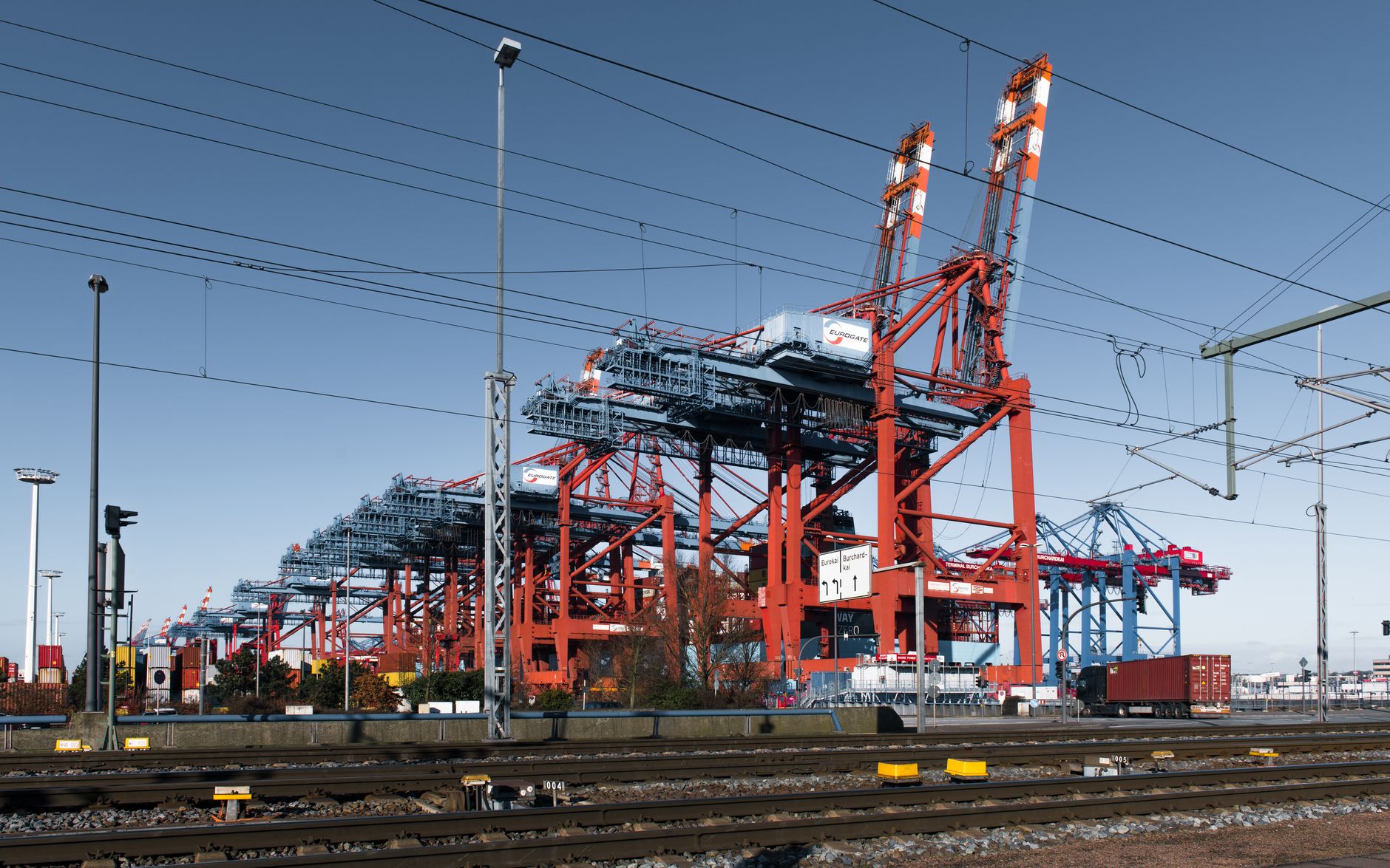 EU moves toward broader quotas and tariffs against Chinese imports