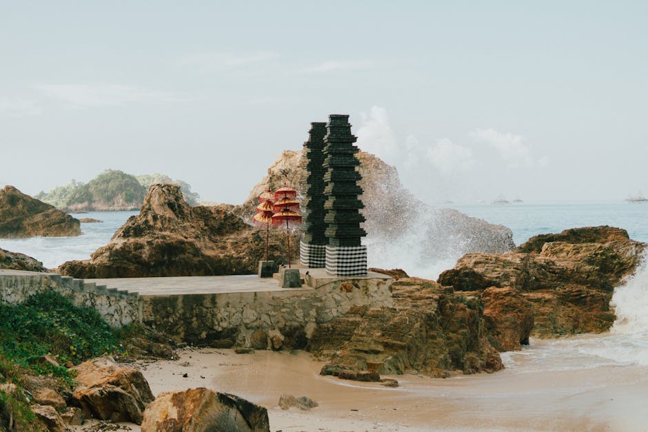 Pantai Ujung Genteng - Featured Image