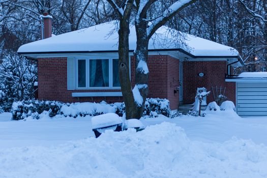 Ottawa Homeowners: Why Metal Roofs Need Snow Guards