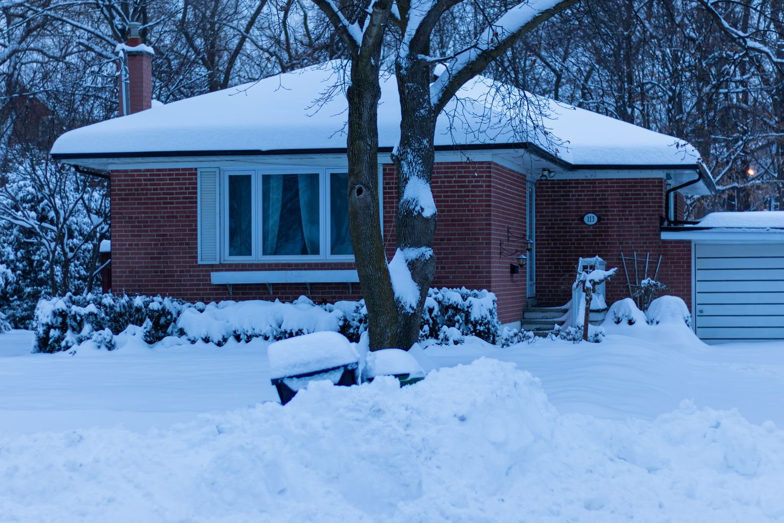 How to Prepare Your Home for Winnipeg's First Freeze