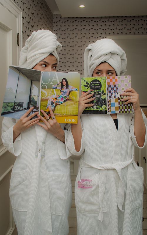 Free stock photo of relaxing activity, spaÃŸ, women friends Stock Photo