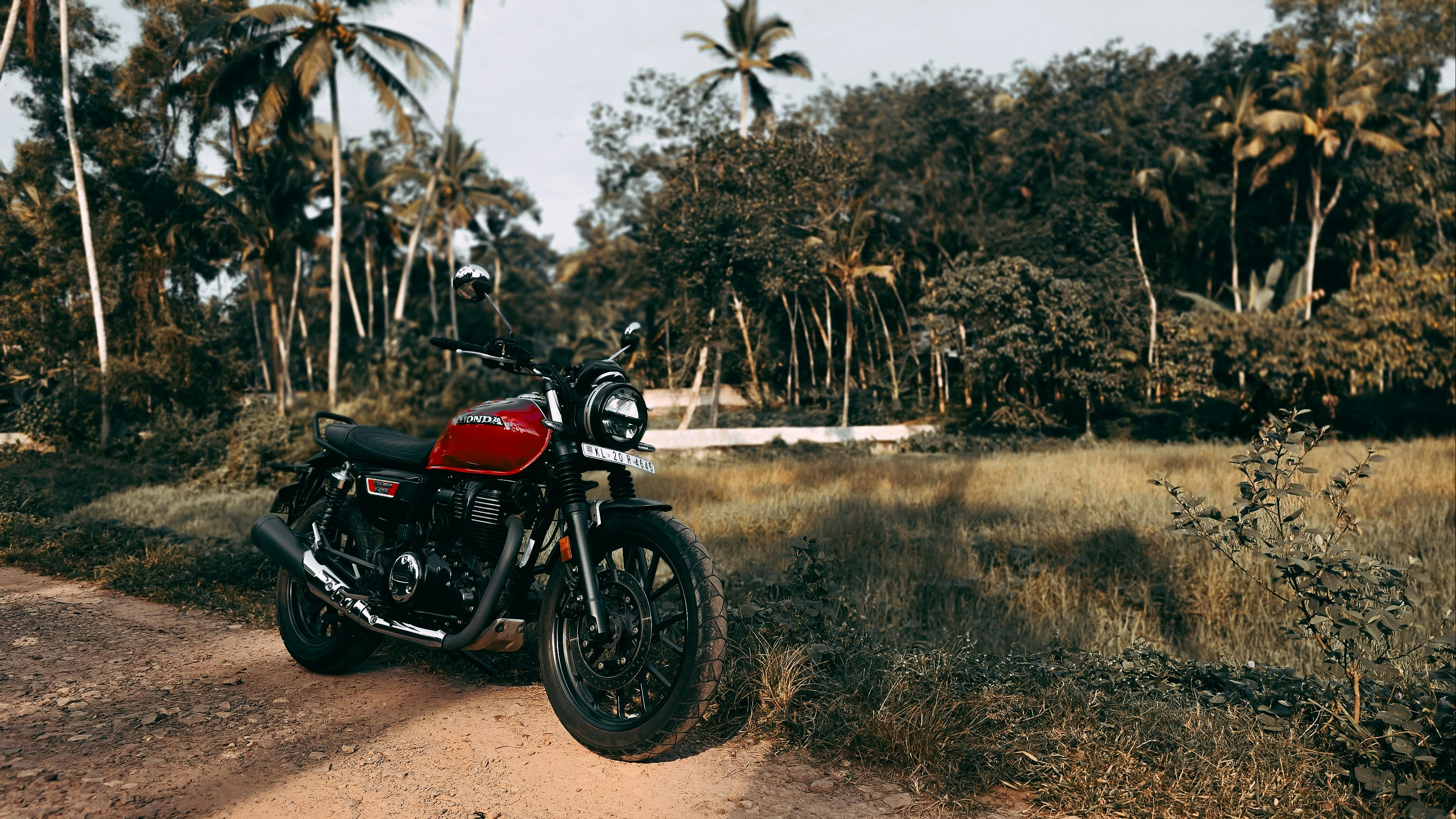Diverse Array of Honda Motorcycles Returning for New Model Years — Photo by Amal S A on Pexels