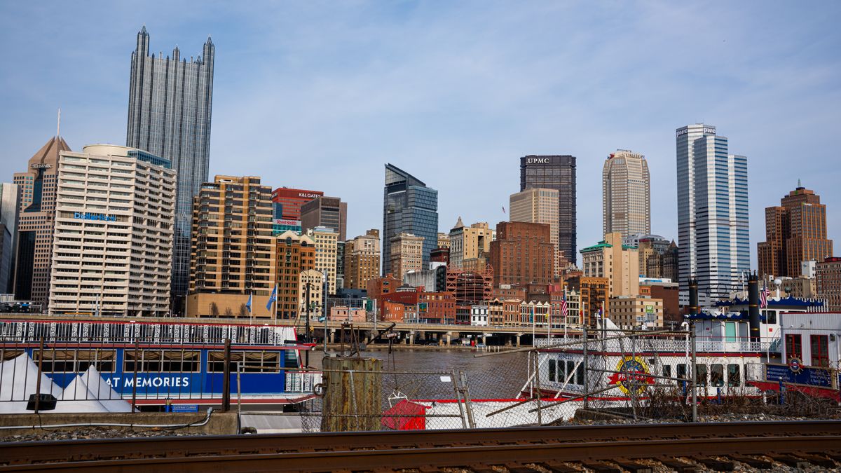 Holiday Giveaways in Pittsburgh, PA: Updated 2026 List for Local Winners