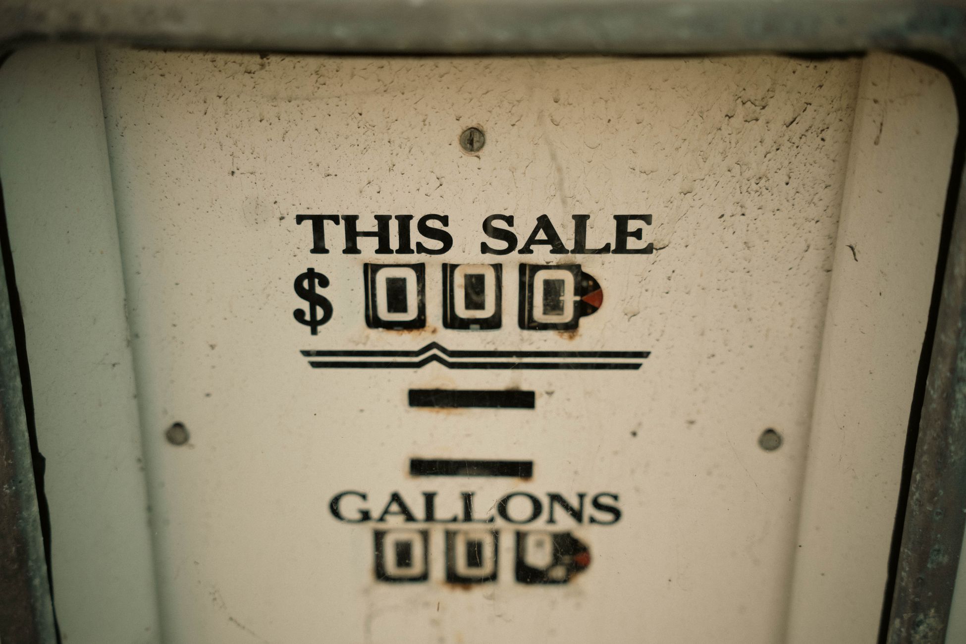National Average Gas Price Drops to $4.16 Per Gallon