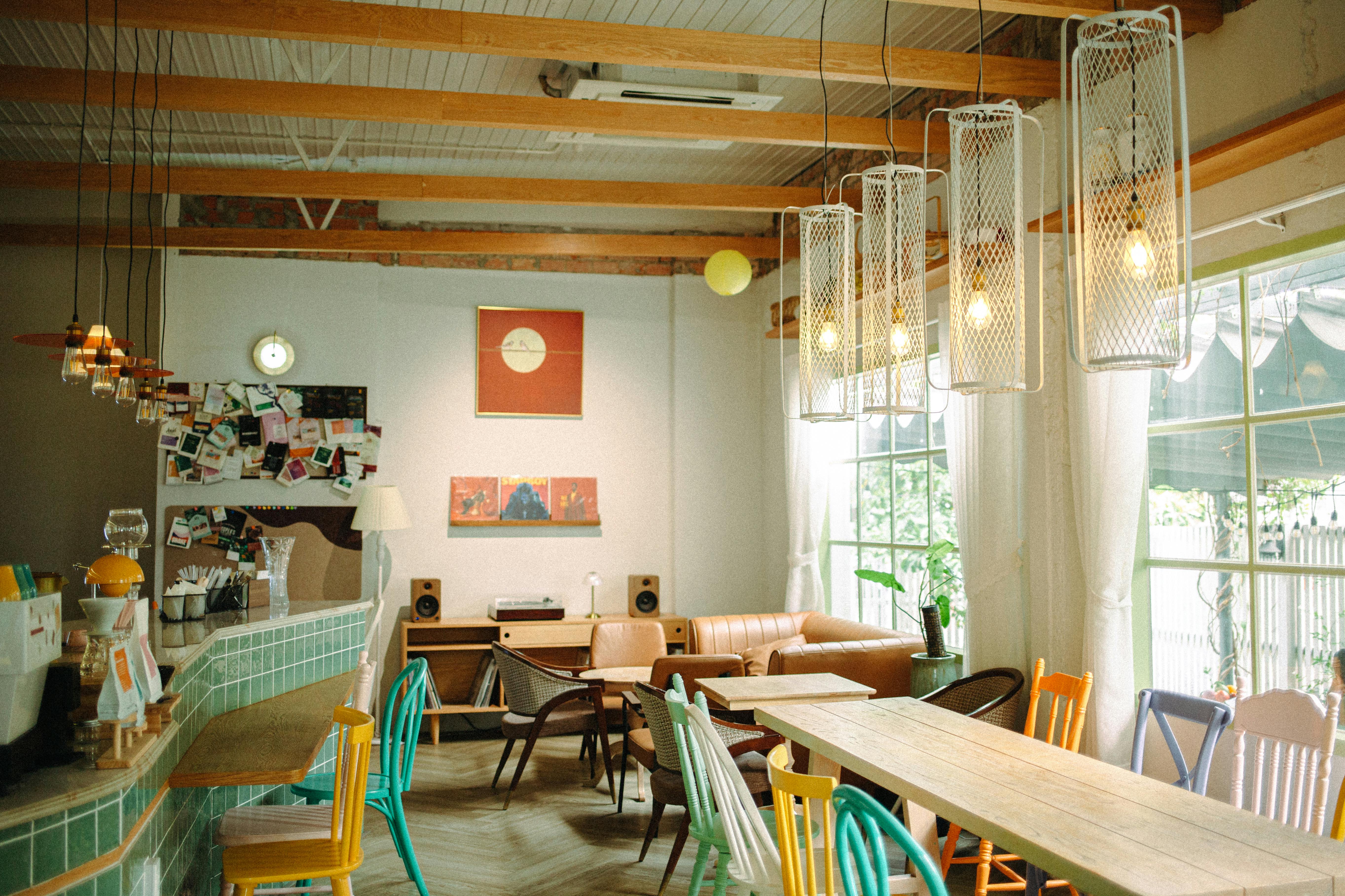 eclectic dining area with mixed seating styles and a cohesive color palette - dining chair