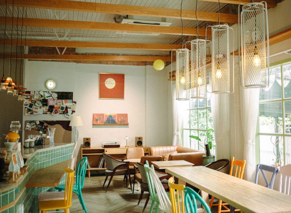 Outdoor seating area with string lights