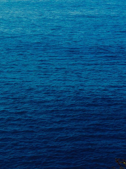Free Tranquil view of the deep blue ocean surface in Goa, India, ideal for wallpapers. Stock Photo