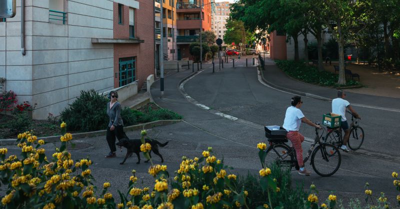 La ville, on a le droit ou pas ? Les règles du quotidien en 12 réponses