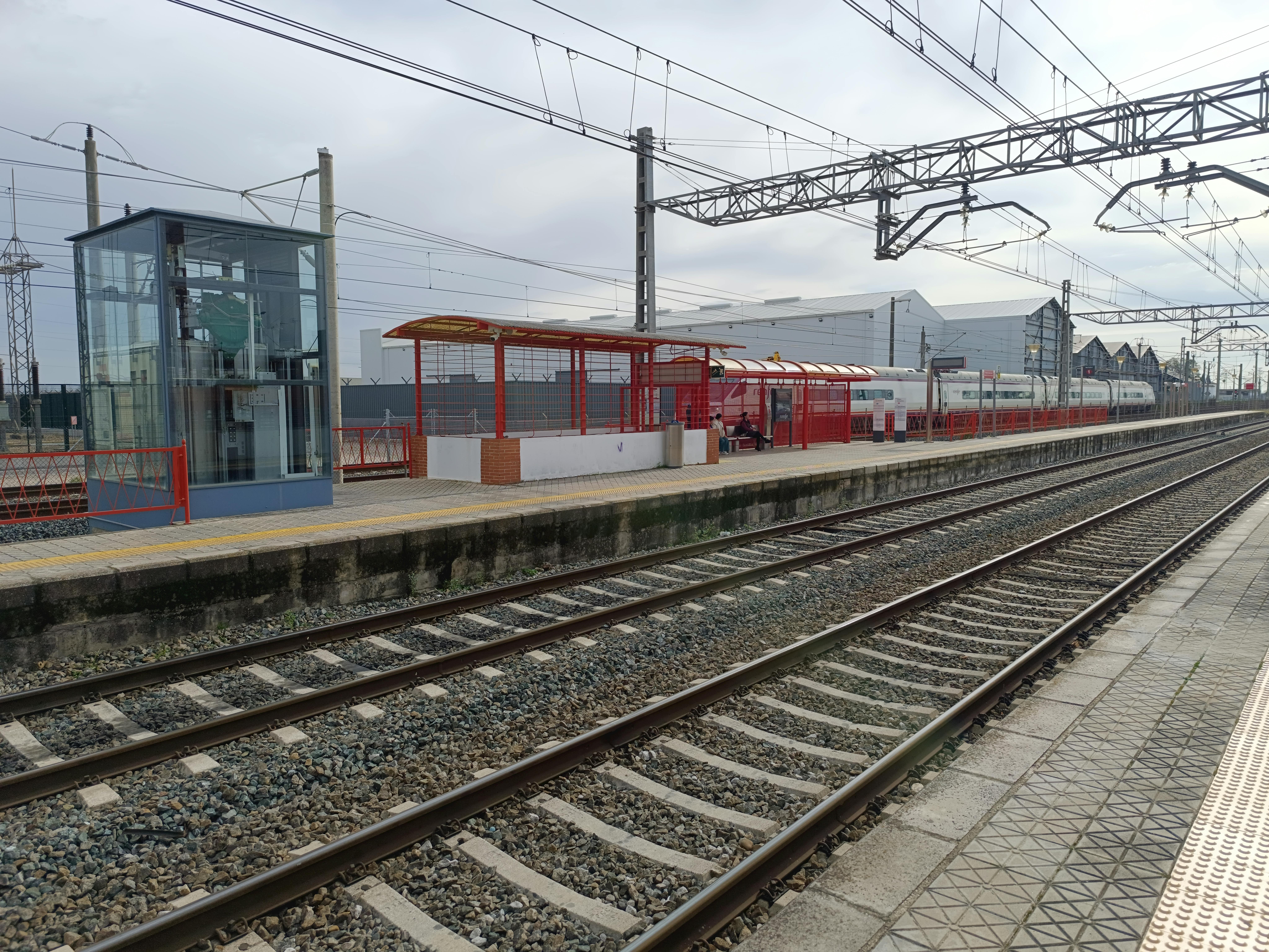 estación de paso de la alta velocidad entre Córdoba y Sevilla