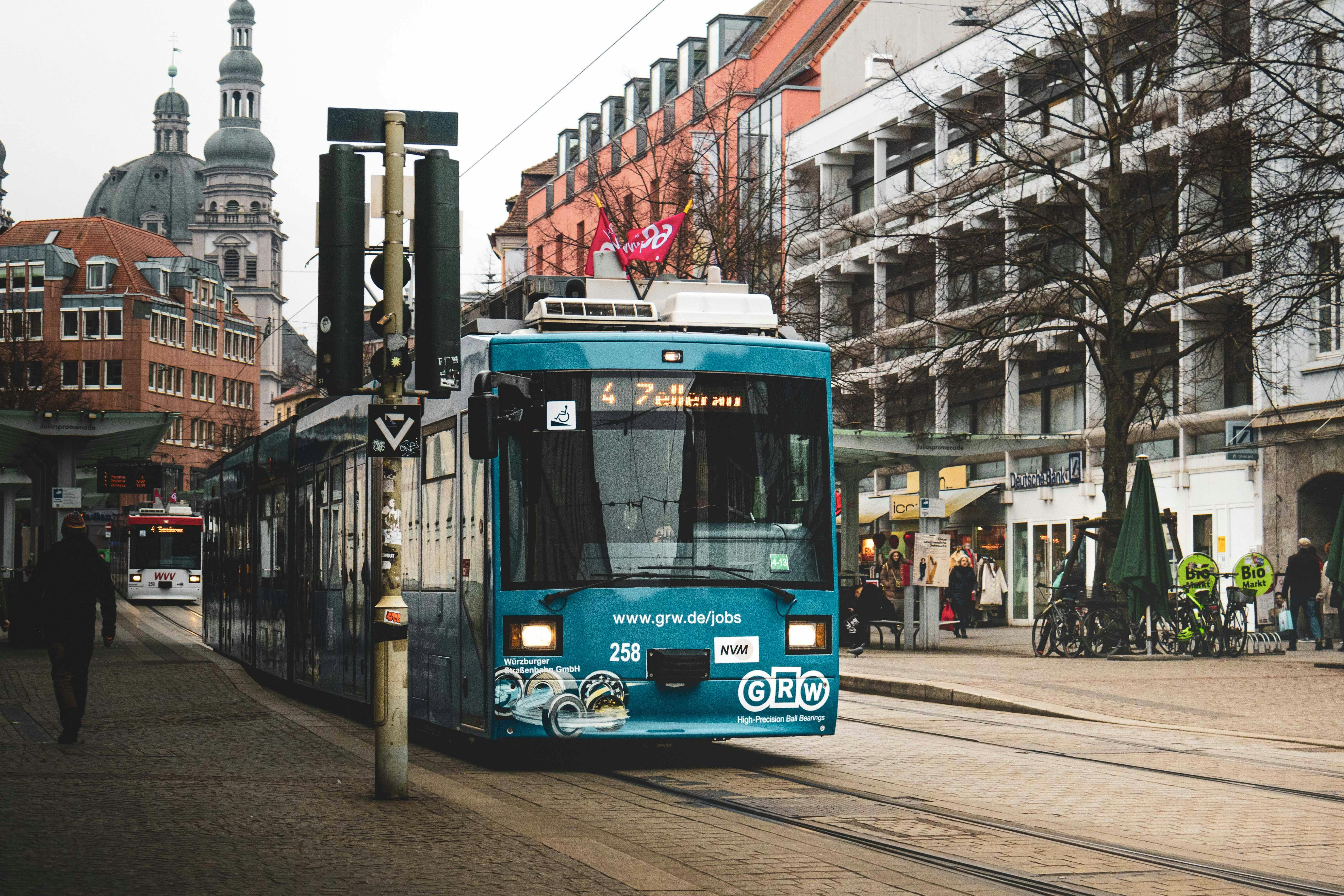 1 May general strike confirmed—but transport largely exempt, easing travel fears — Photo by Arlind D on Pexels