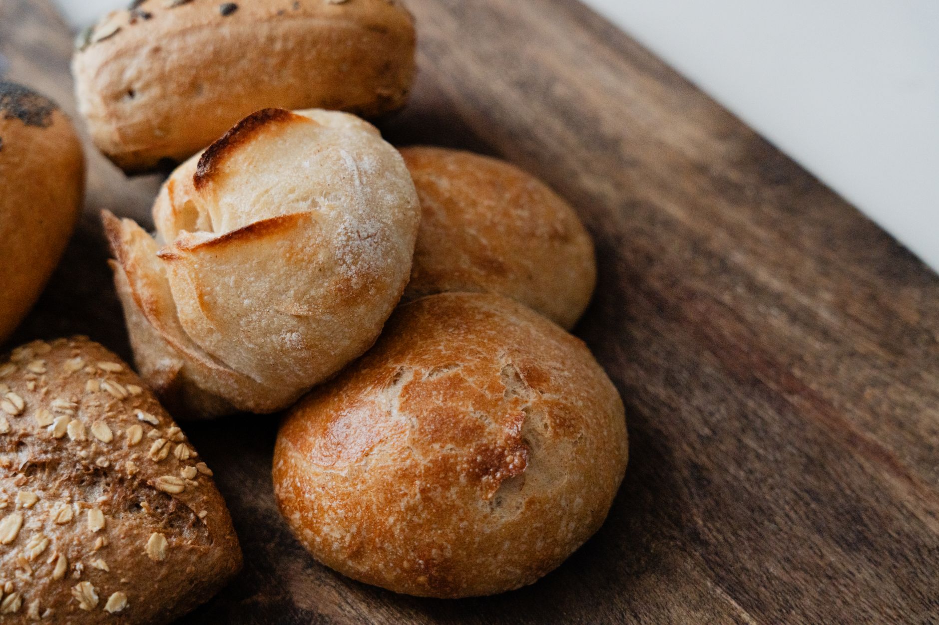 Das Sonntagsbrötchen vom Bäcker um die Ecke
