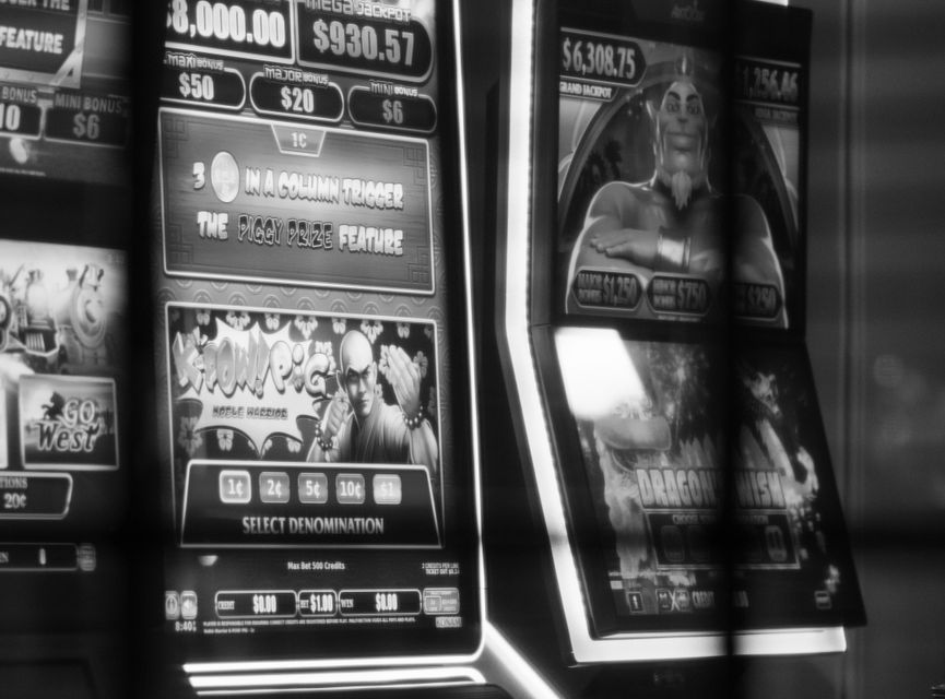 Online Casino: Spielautomaten und Live-Spiele im Überblick