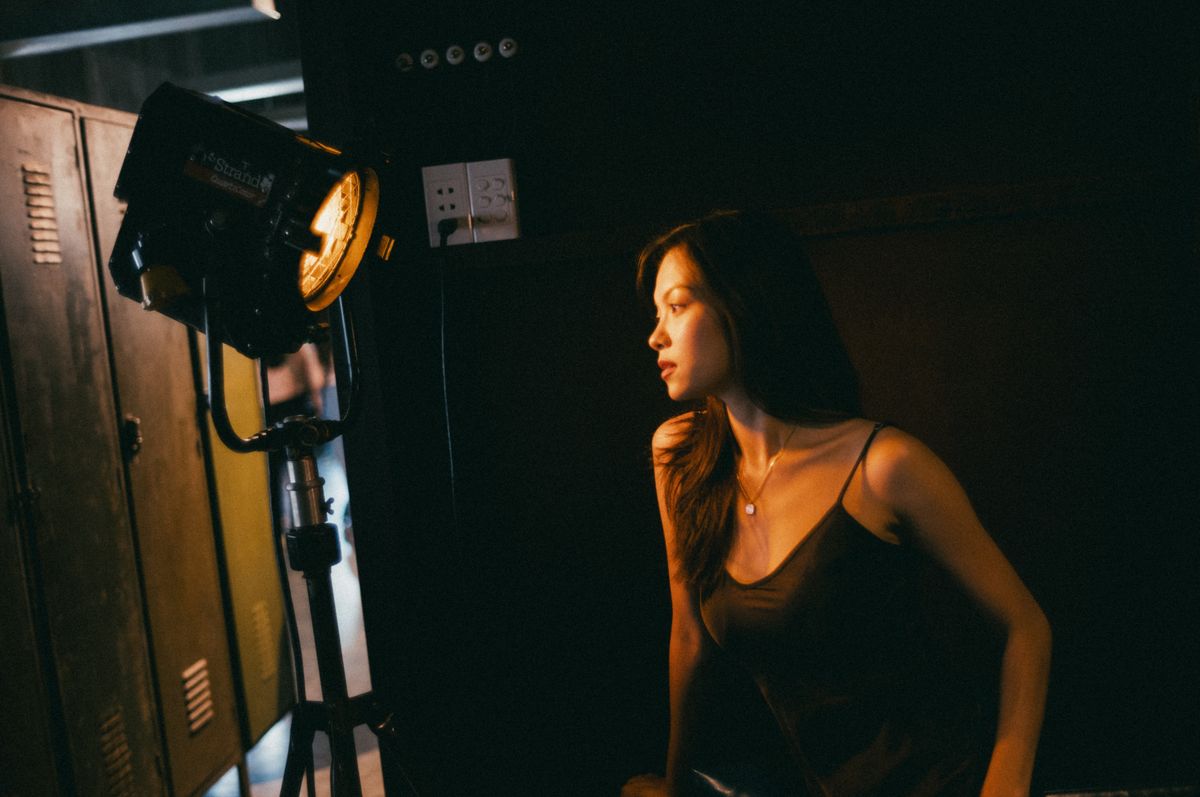 ตามหานักแสดง ถ่าย MV