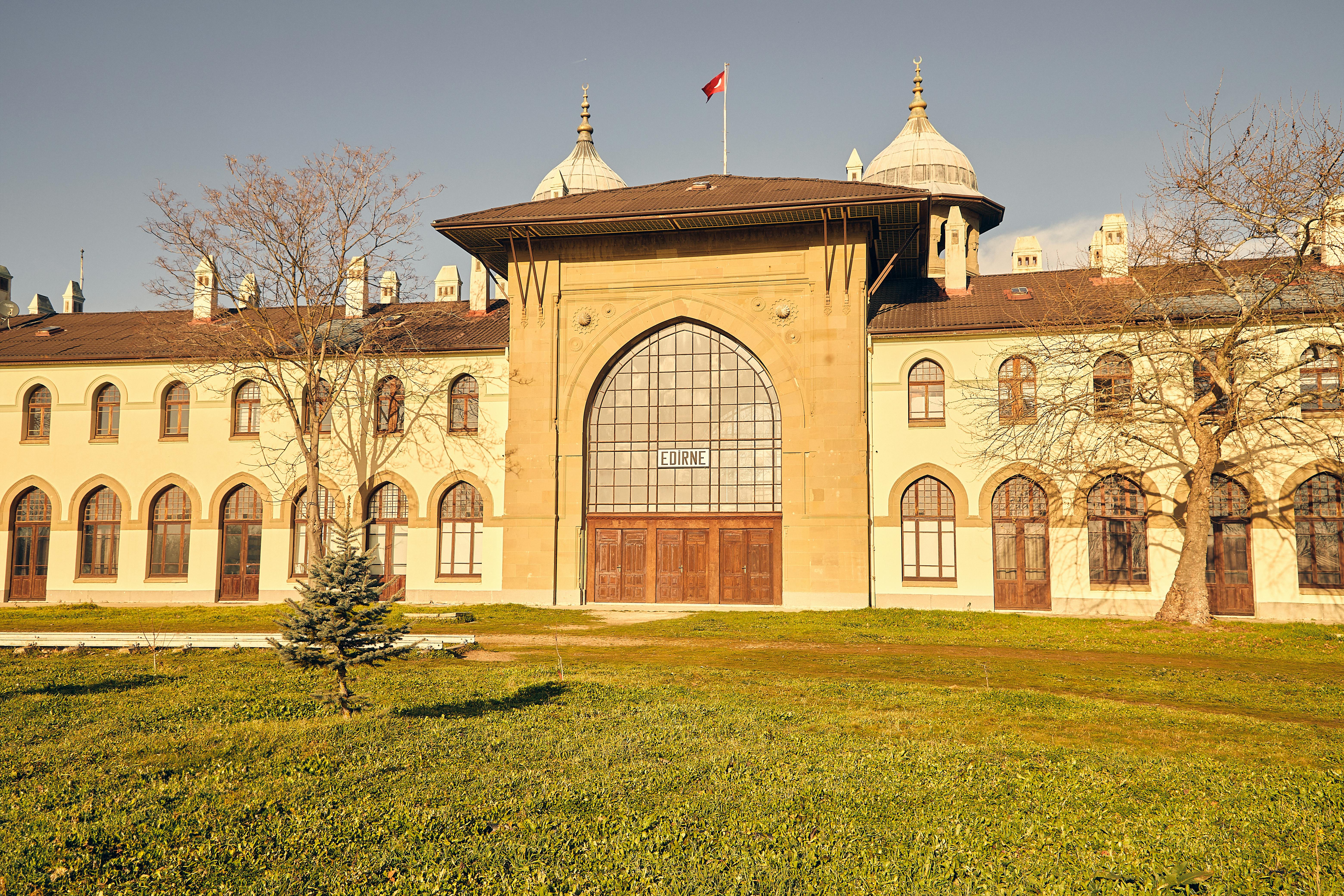 Person using Find My app on iPhone - How to Share Your Location with Find My on iPhone & iPad