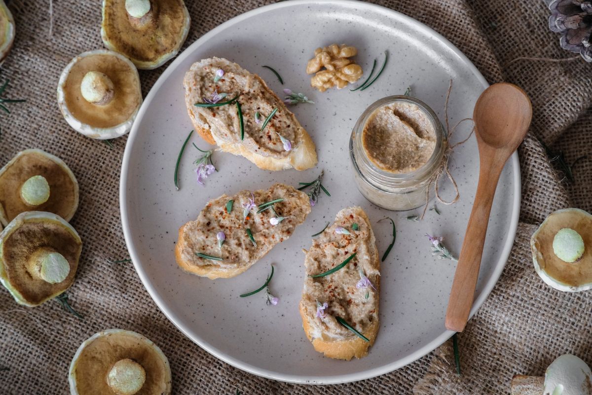 Brotaufstrich-Rezepte: 6 gesunde + einfache Ideen selbstgemacht — Anrichten