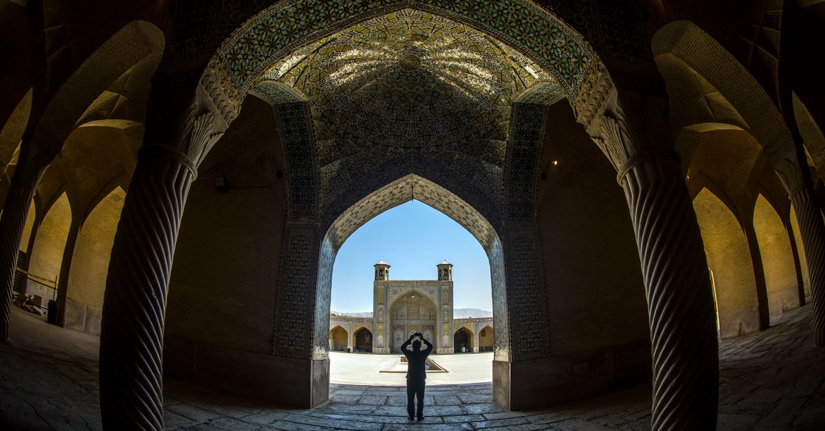 Shiraz mosque architecture