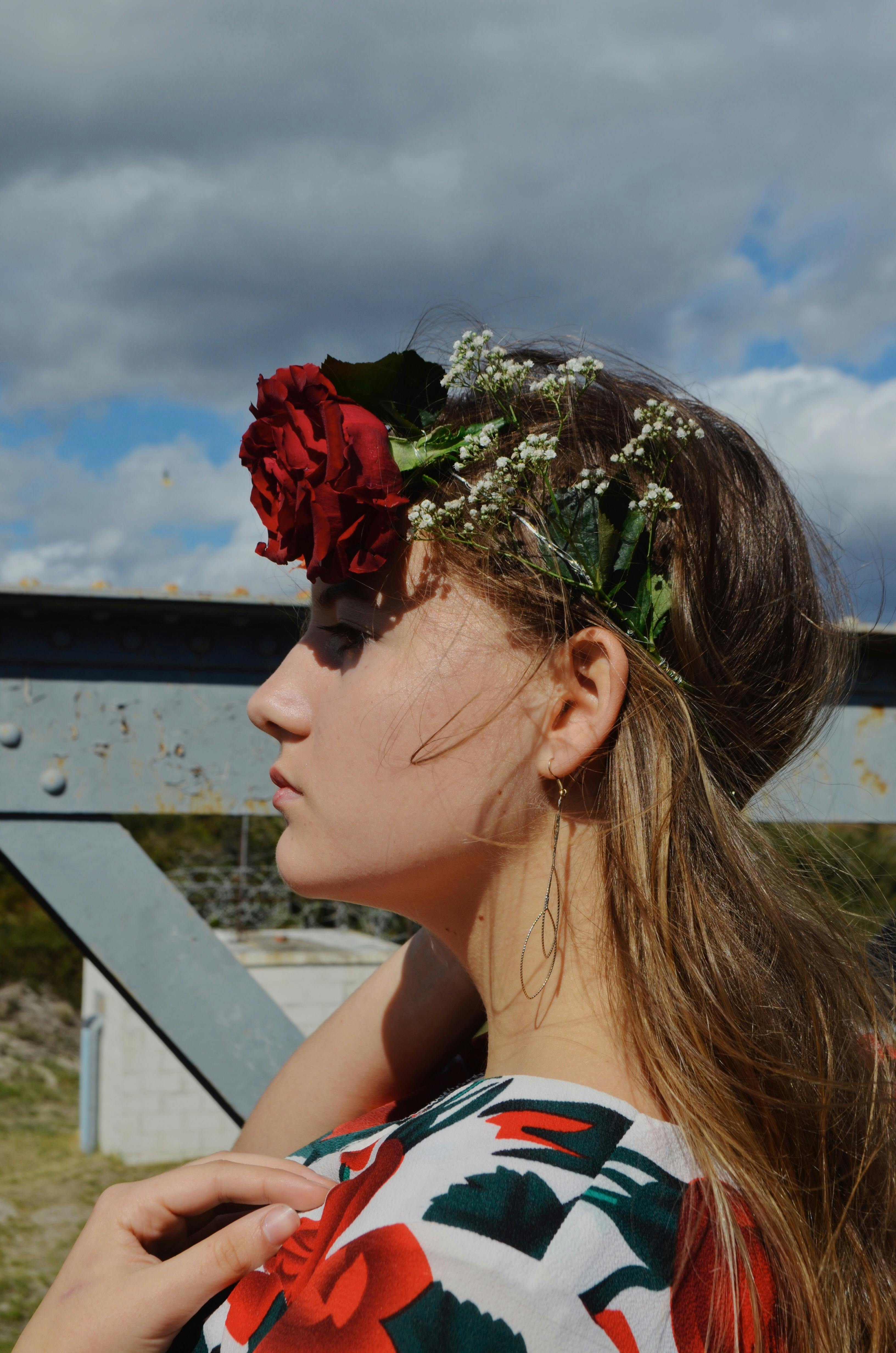 woman-wearing-a-flower-crown-free-stock-photo