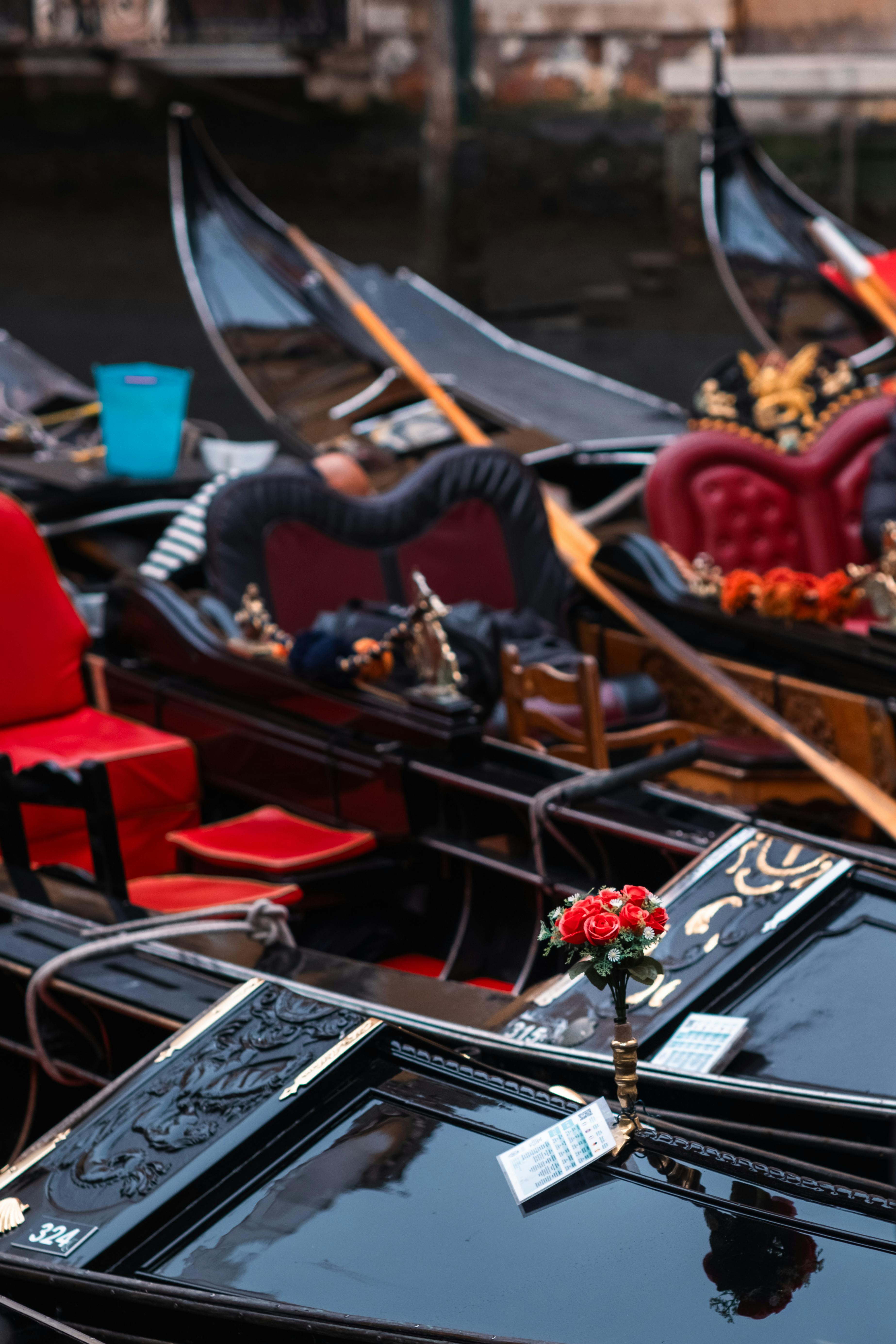 Top 5 Must-See Features of the Rolls Royce Bristol: A Journey into Exquisite Craftsmanship