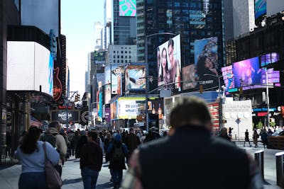 Trends in Digital Advertising 2025