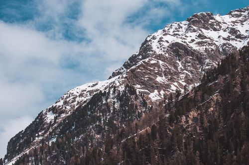 Free Breathtaking view of a snow-capped mountain under a clear blue sky. Stock Photo