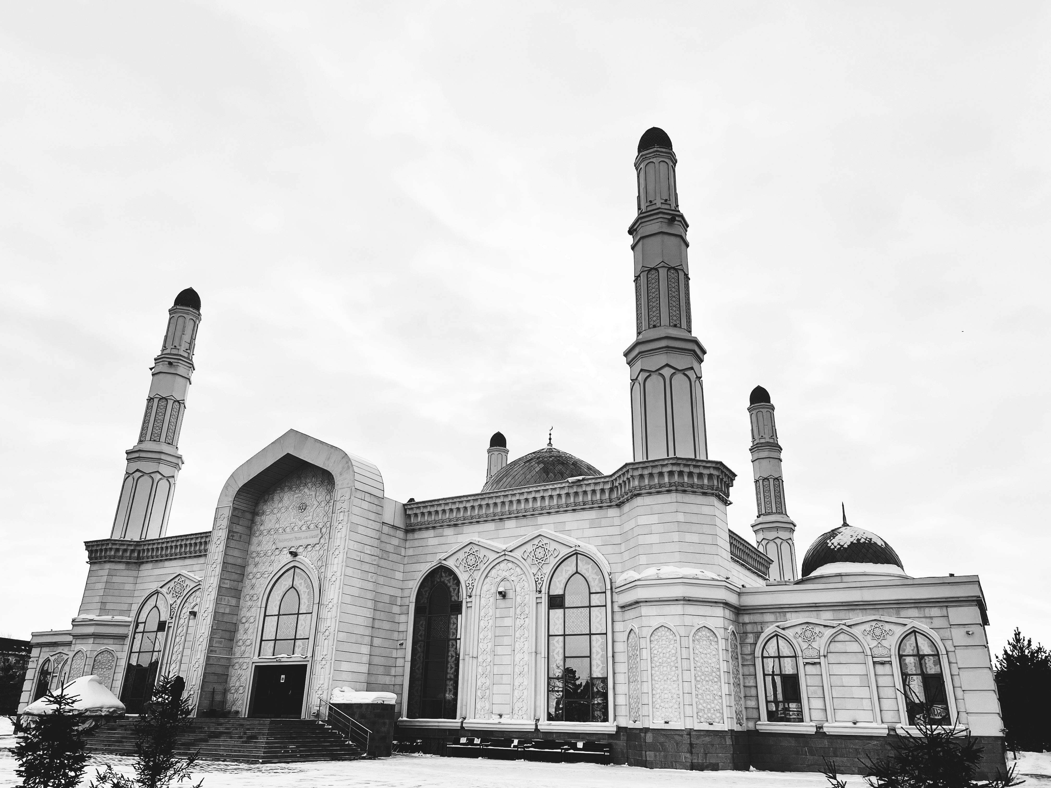Black and white image of a mosque with stunning architecture in Astana, Kazakhstan.