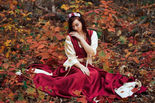 Outfit Ideas for Fall Photoshoots in the Great Outdoors