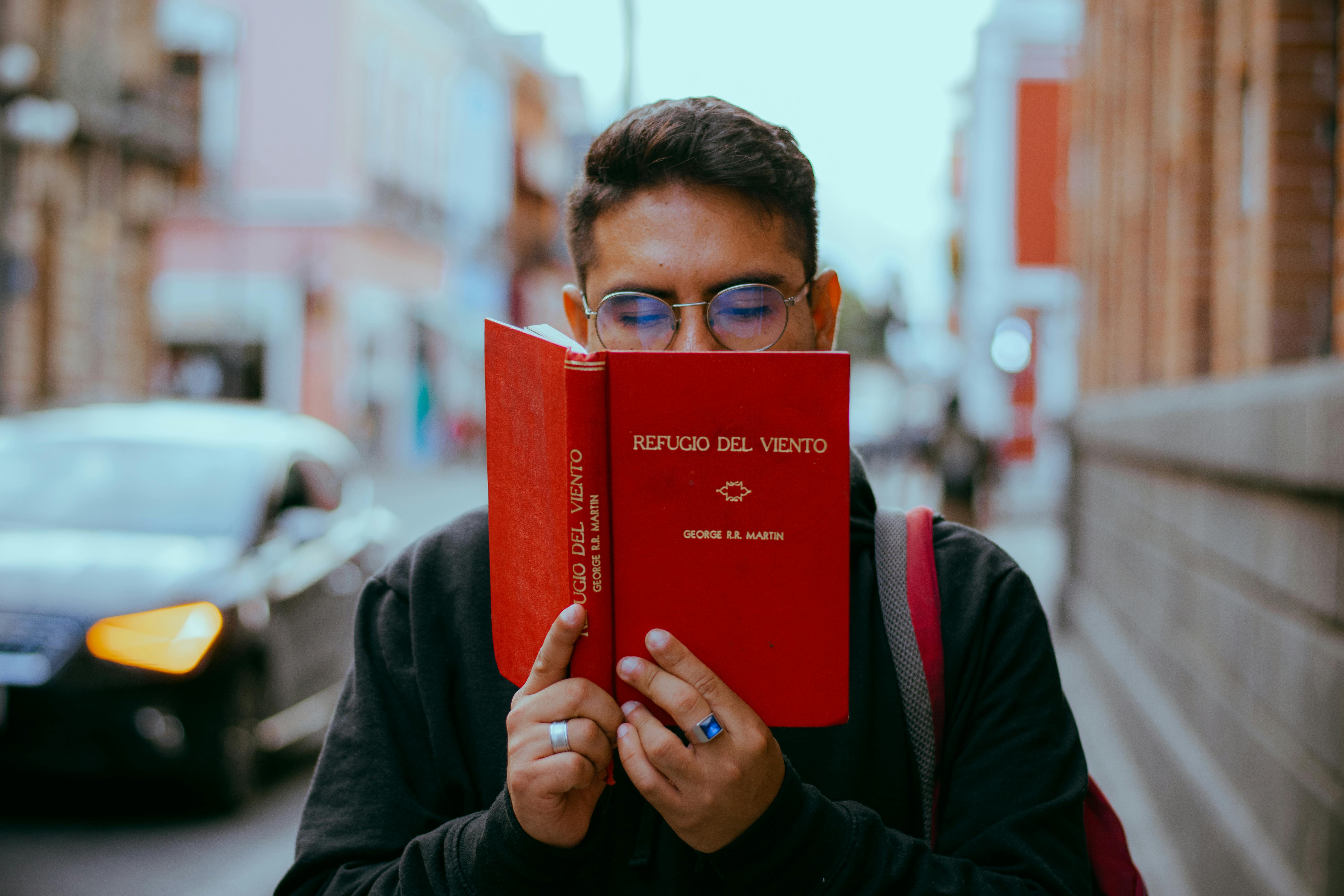 6 Books to Support Your Personal Growth This Year — Photo by César O'neill on Pexels