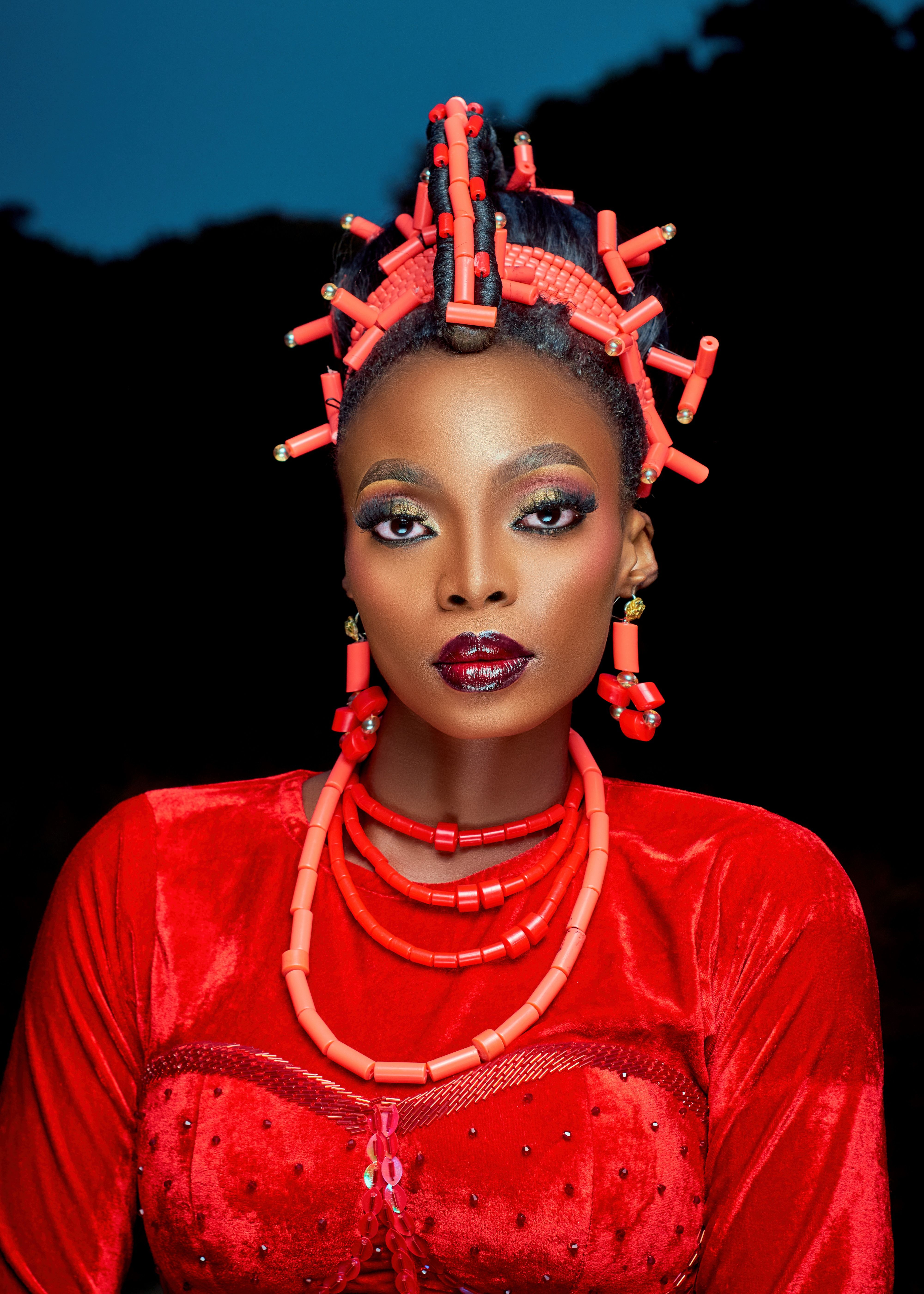 elegant-traditional-nigerian-fashion-portrait-free-stock-photo