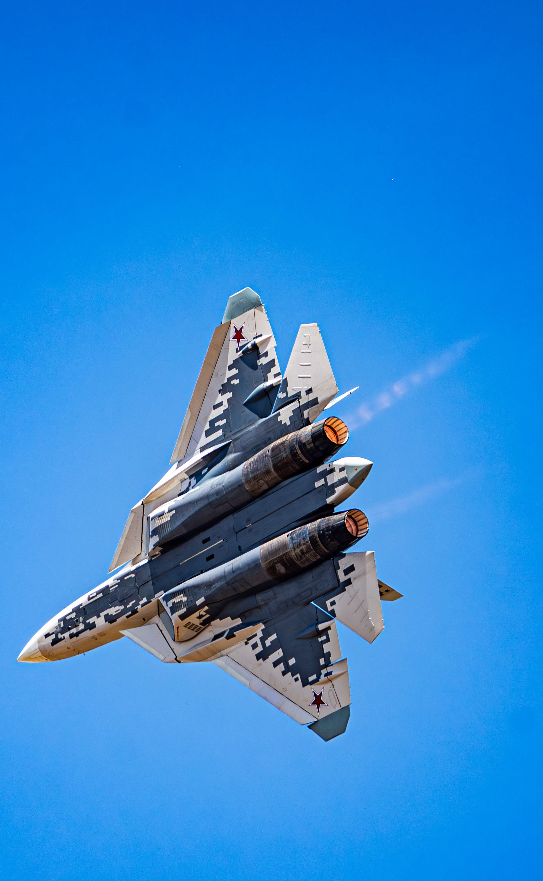 Fighter jet in flight