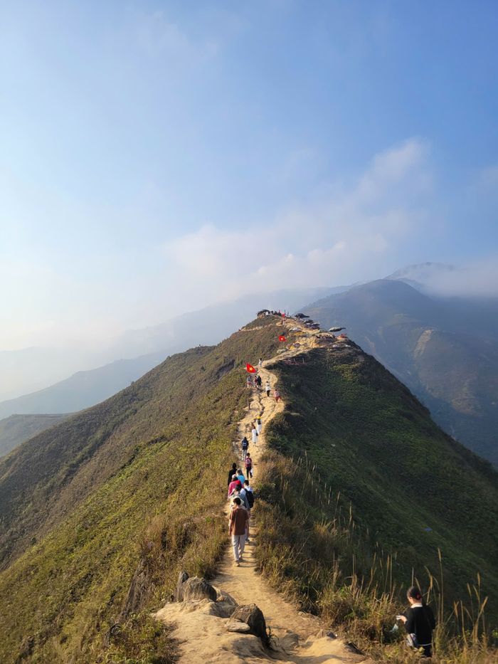 Sunrise hiking trail