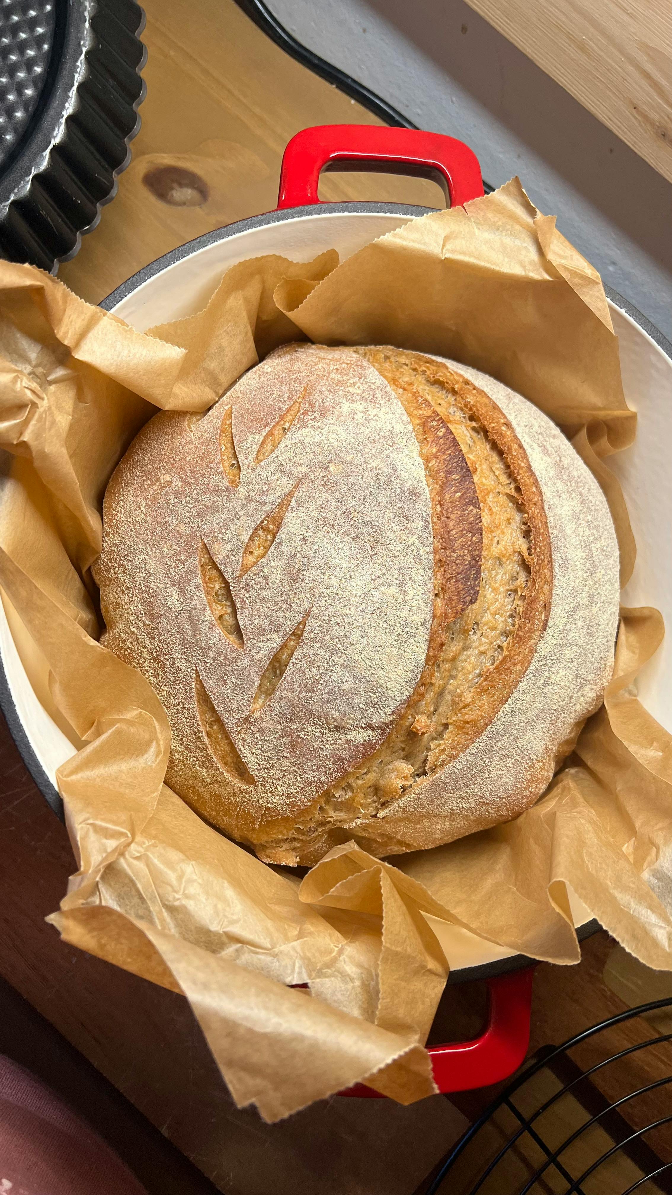Pan artesanal fresco de masa madre