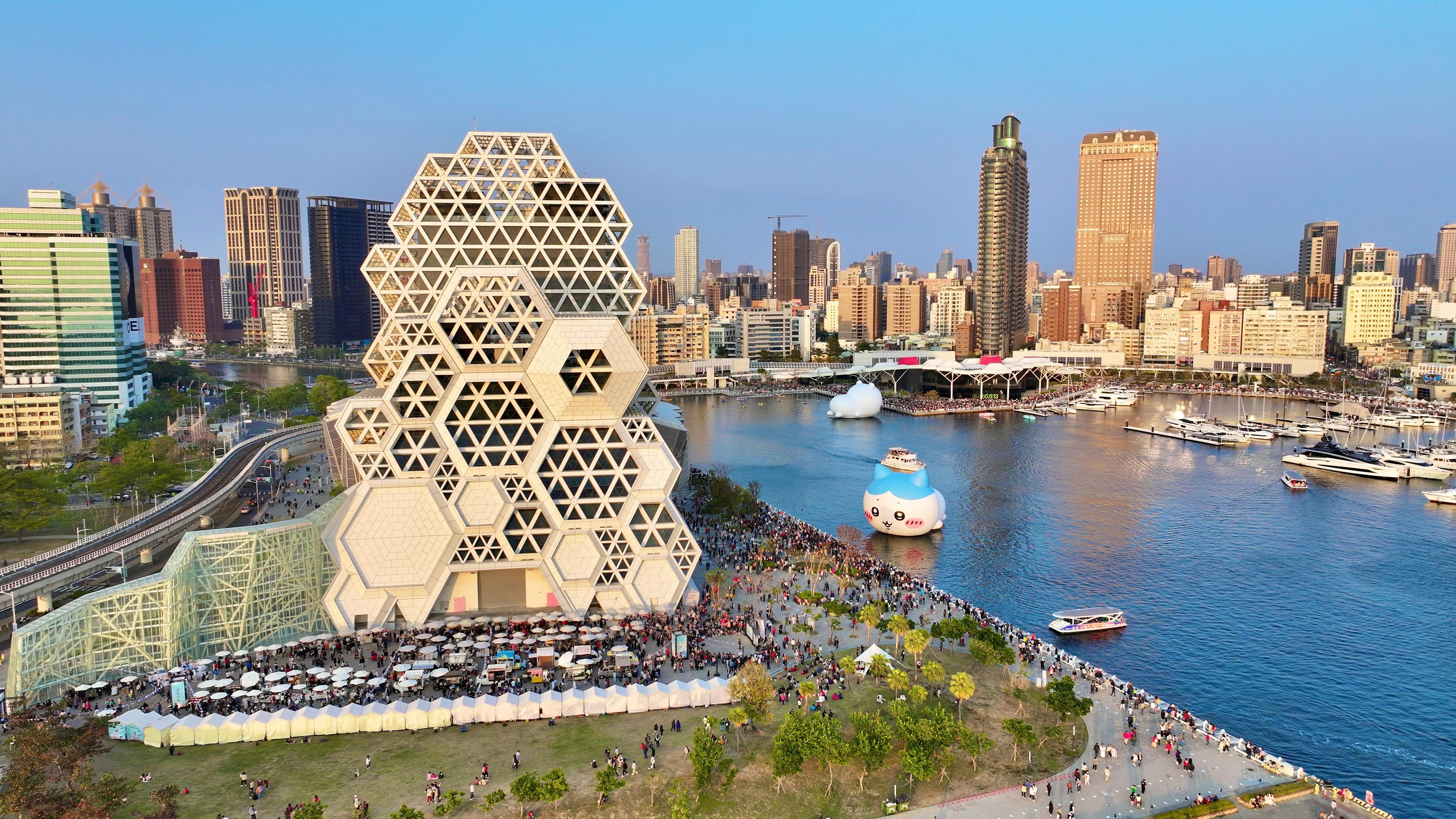 2026高雄冬日遊樂園登場　愛河灣周邊實施交通管制與疏運措施