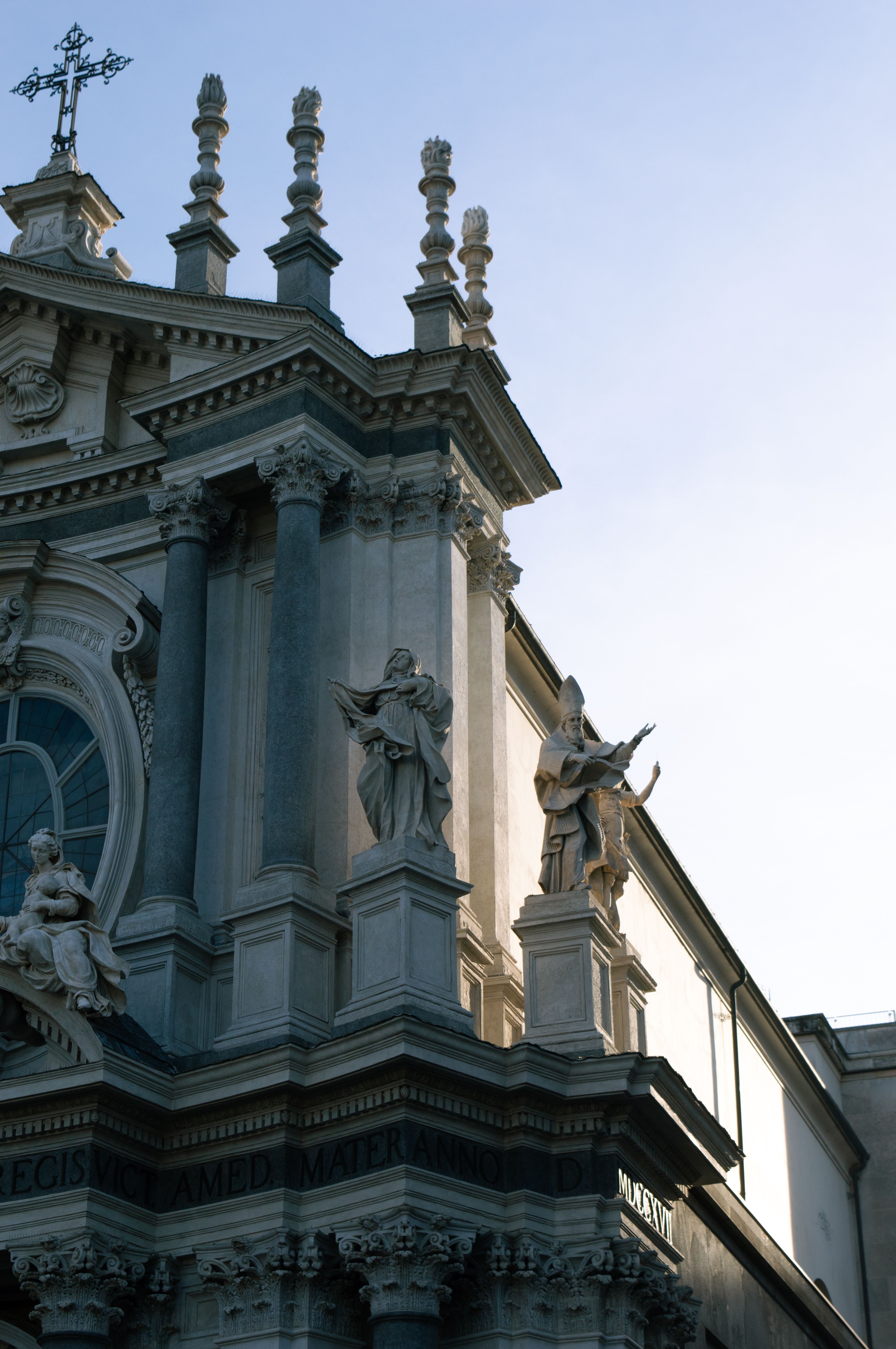 Renaissance Architecture with Ornate Statues · Free Stock Photo
