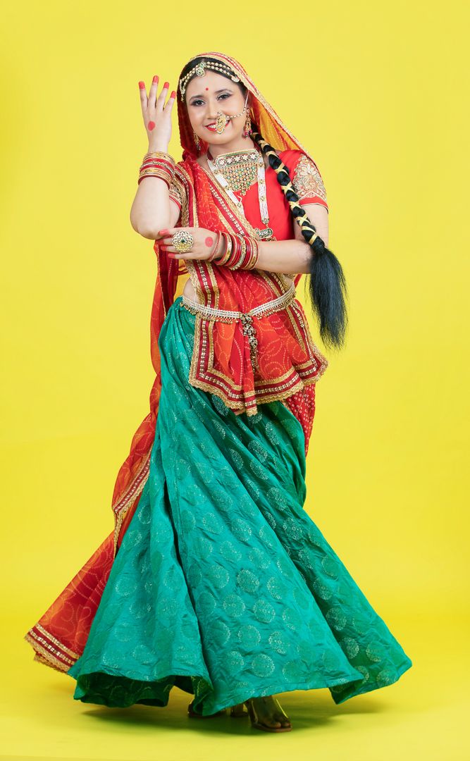 Kadambari Sangeet Mahavidyalya Artistic Background