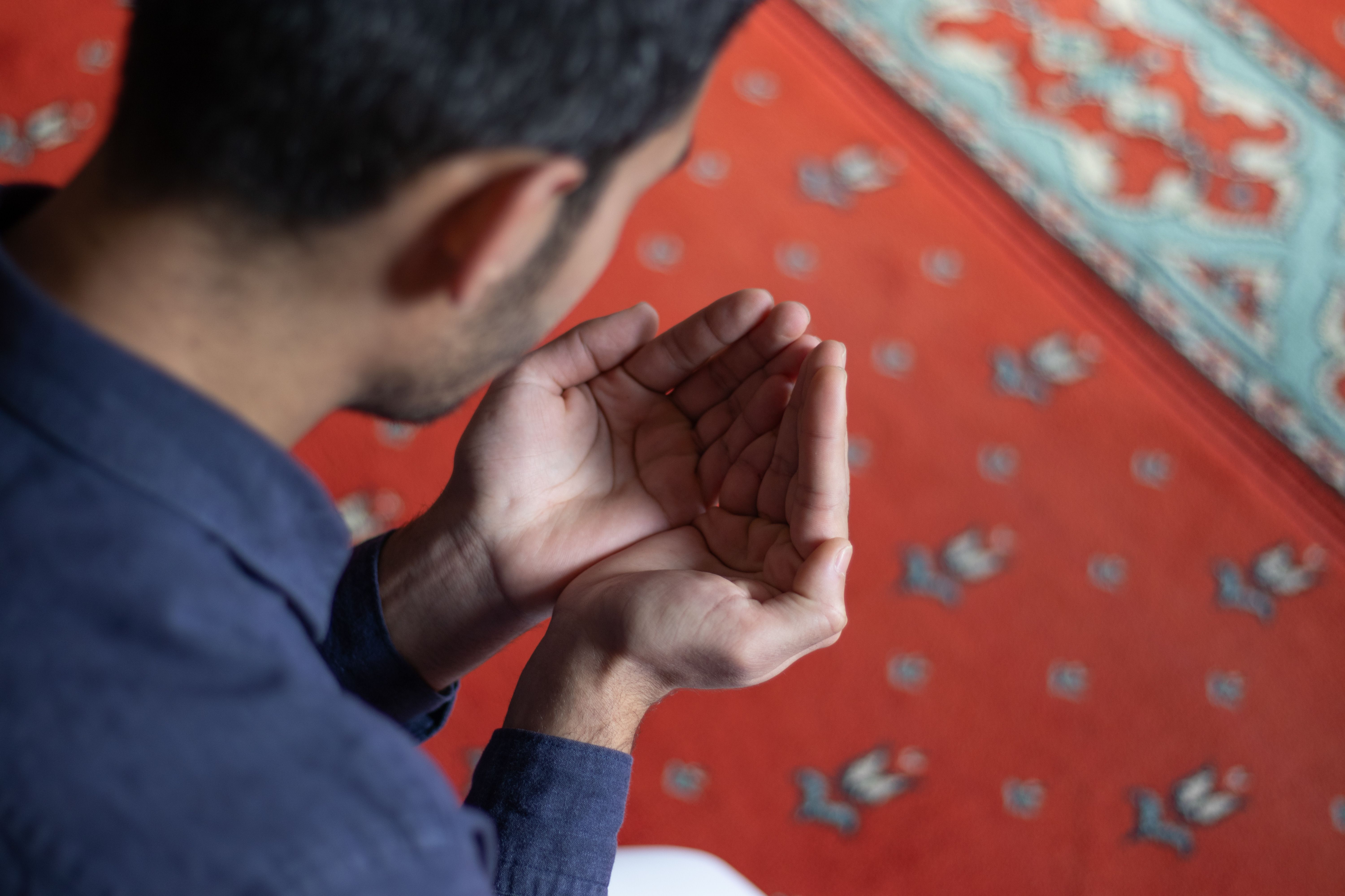 ما وراء صلاة الاستخارة: فهم الإشارات وطلب المشورة (المشورة) في اتخاذ القرارات الإسلامية