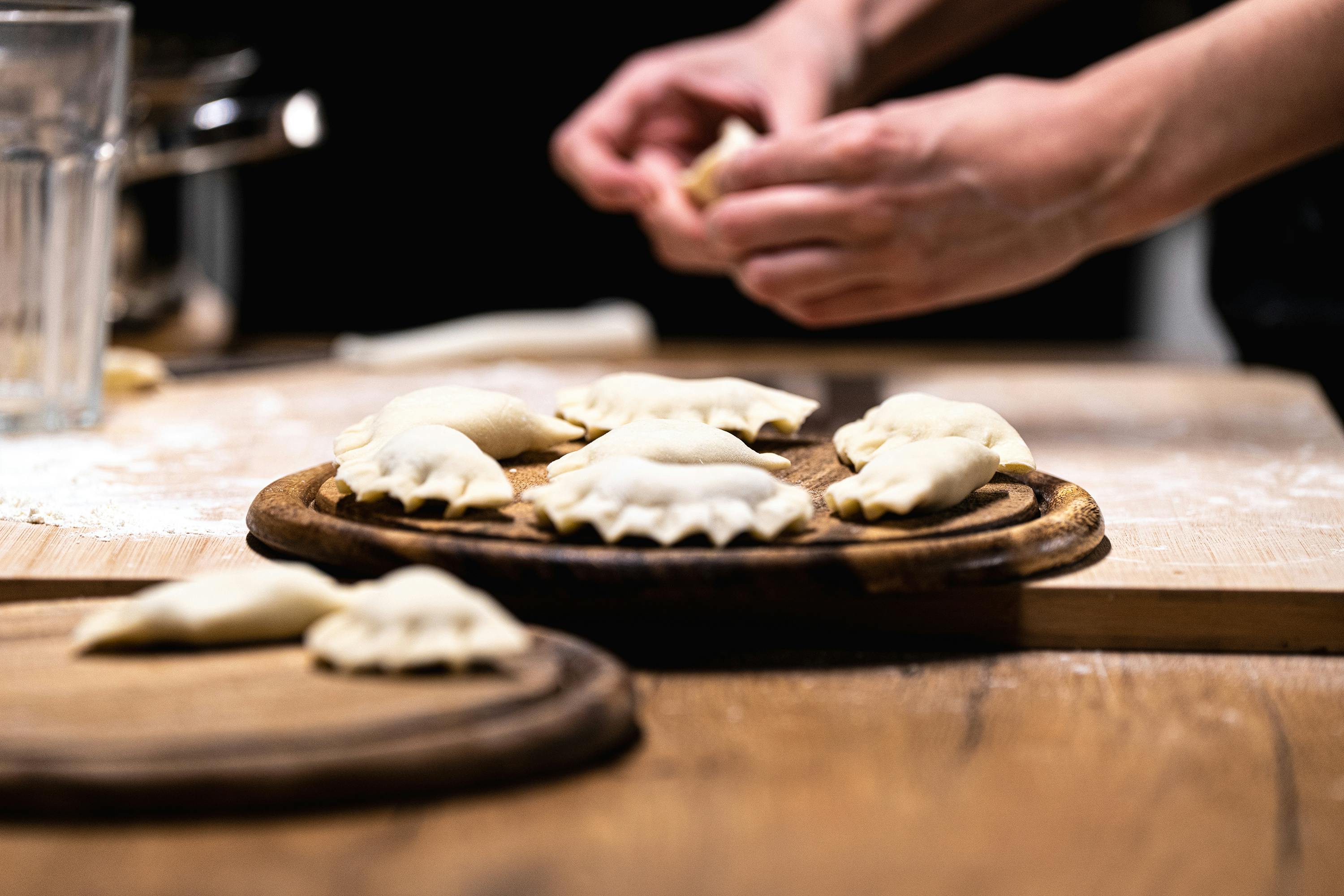home cooking budget-friendly recipes — Photo by Jakub Zerdzicki on Pexels
