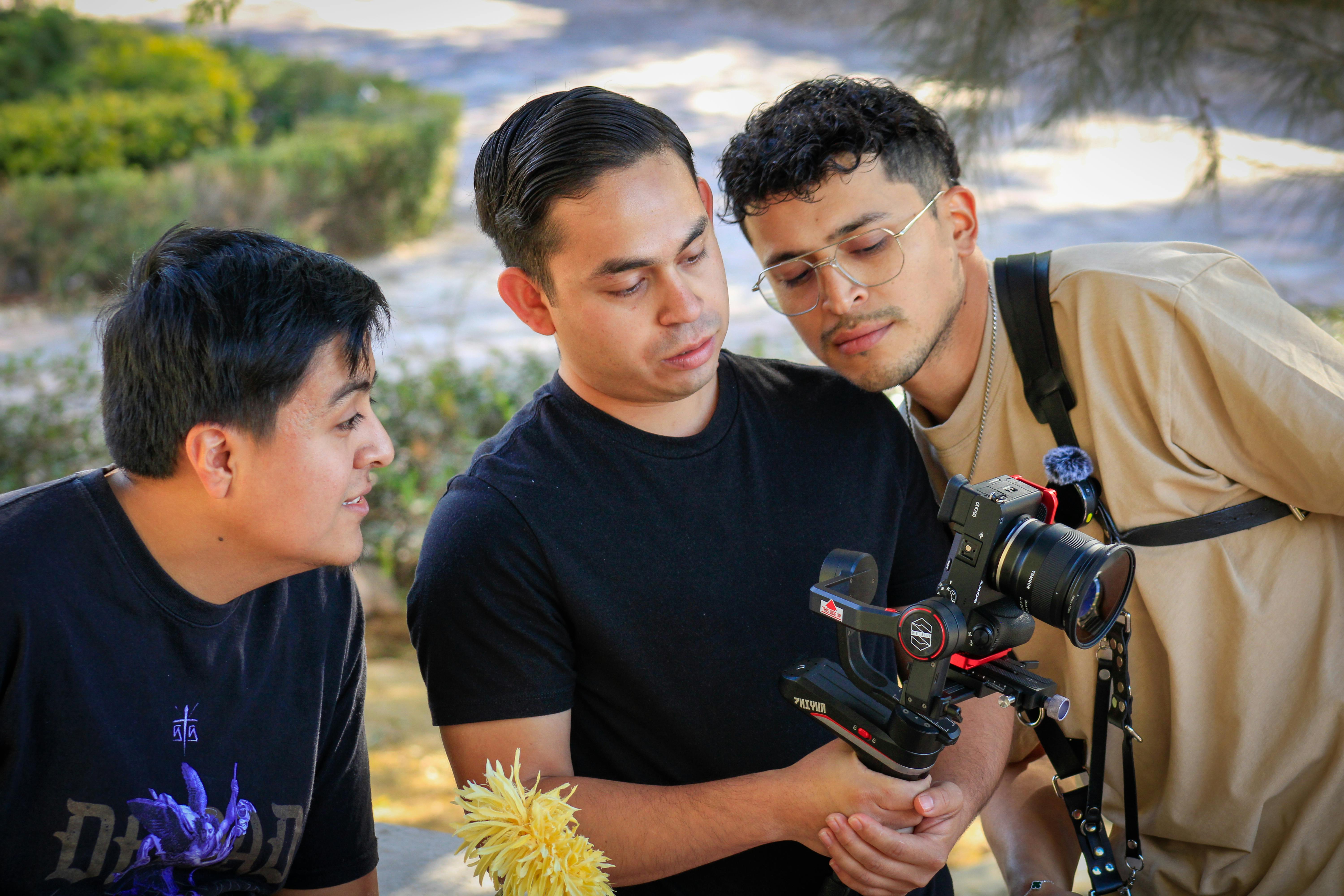 Behind-the-scenes of photographers at work