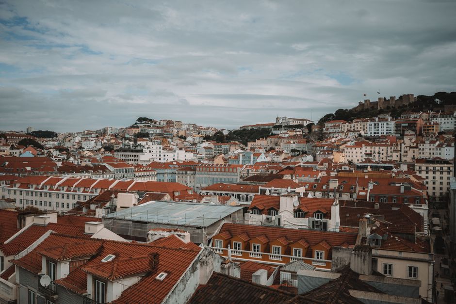 Acabamos de encontrar ofertas de vuelo y hotel a Lisboa a un precio increíble