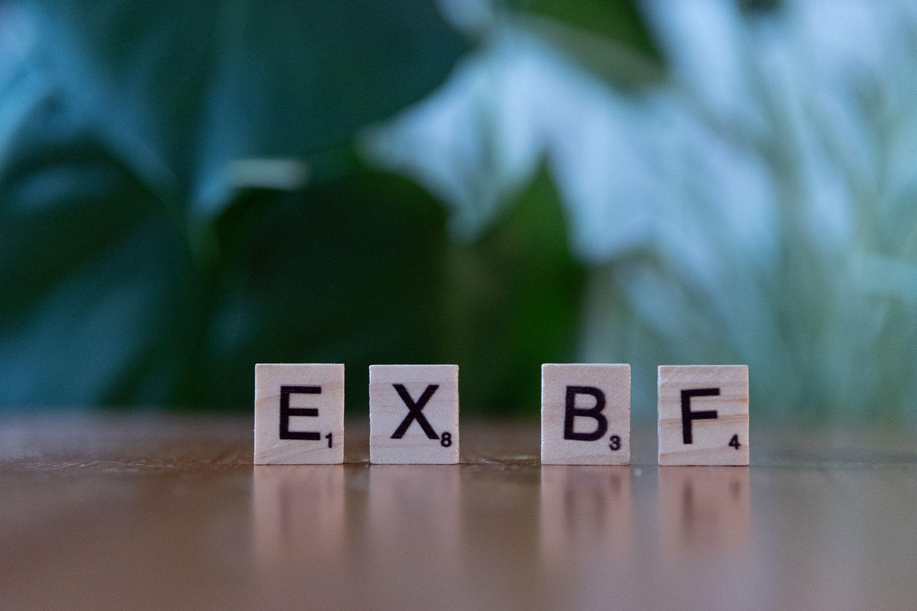 EDR vs XDR: A Data-Driven Benchmark Analysis for Cybersecurity Leaders