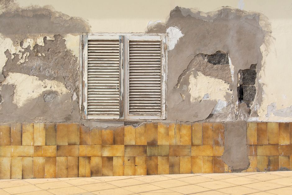What is Peel and Stick Wall Tile Rental?