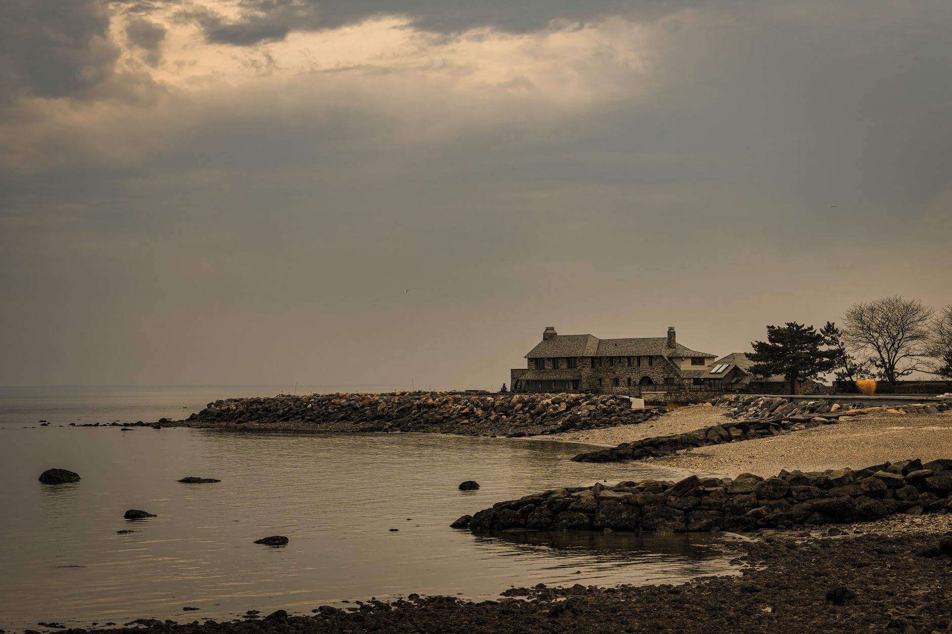 Serene view of a waterfront estate at twilight in Stamford, Connecticut.